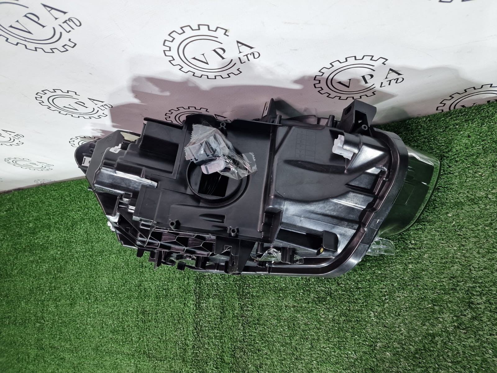 NEW! BMW 1 er F20 / F21 2015-19 NS LEFT SIDE SHADOW EDITION HEADLIGHT FULL LED