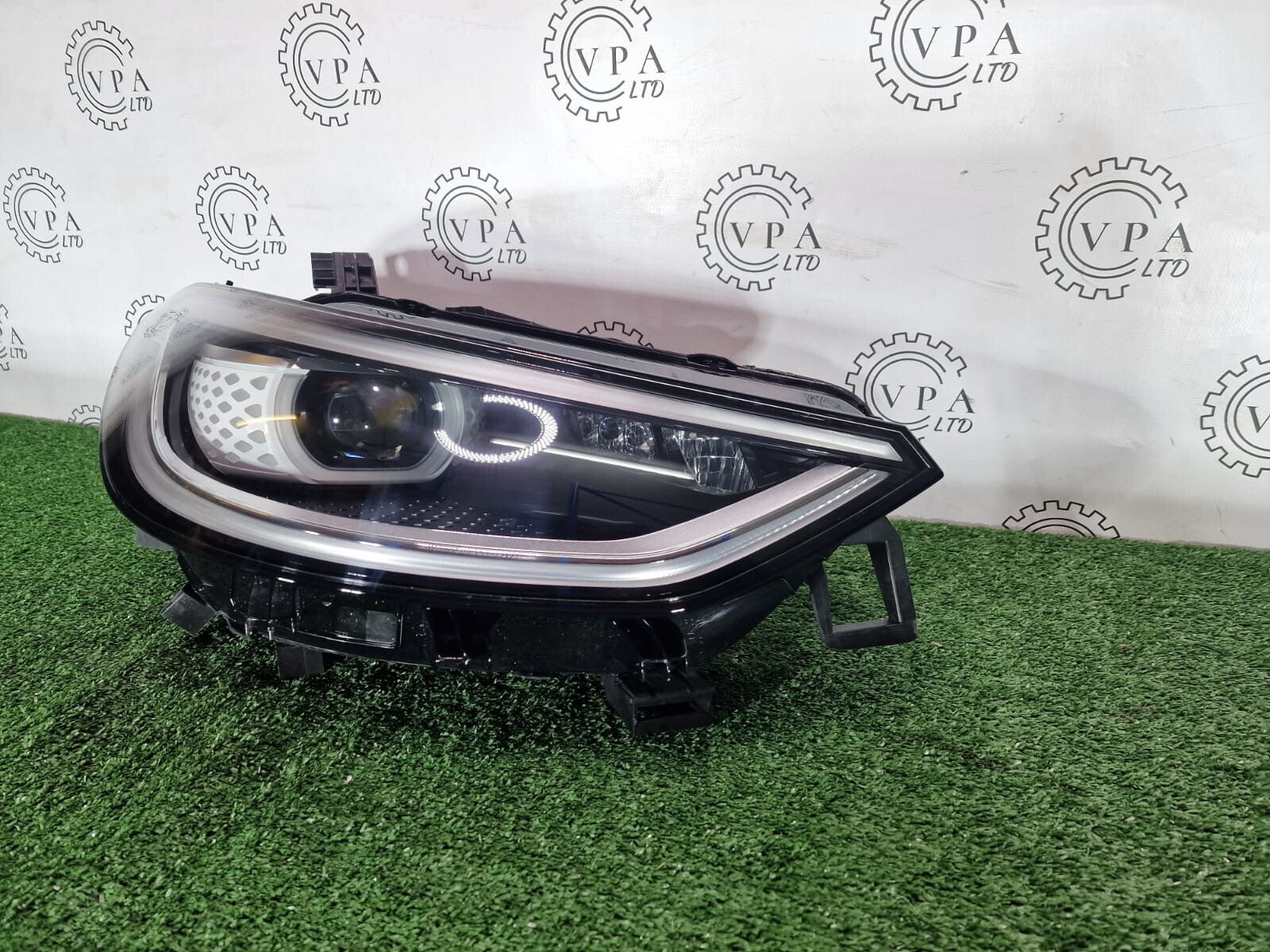 NEW VOLKSWAGEN ID3 2019-22 OS RIGHT SIDE COMPLETE IQ HEADLIGHT WITH MODULE