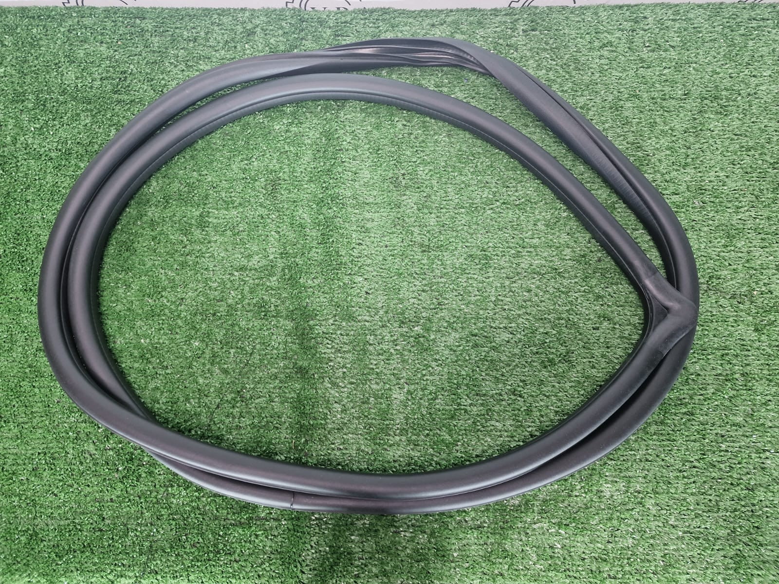 NEW GENUINE KIA NIRO  2016 - 22 REAR RIGHT BODY SIDE DOOR RUBBER 83120 G5000