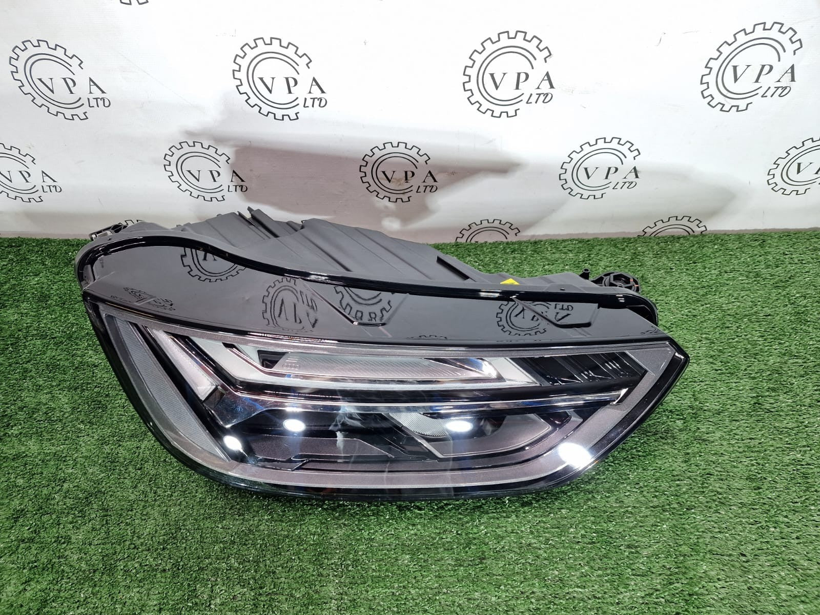 NEW! AUDI Q5 / SQ5 2020 - 2023 OSF RIGHT SIDE FULL LED HEADLIGHT