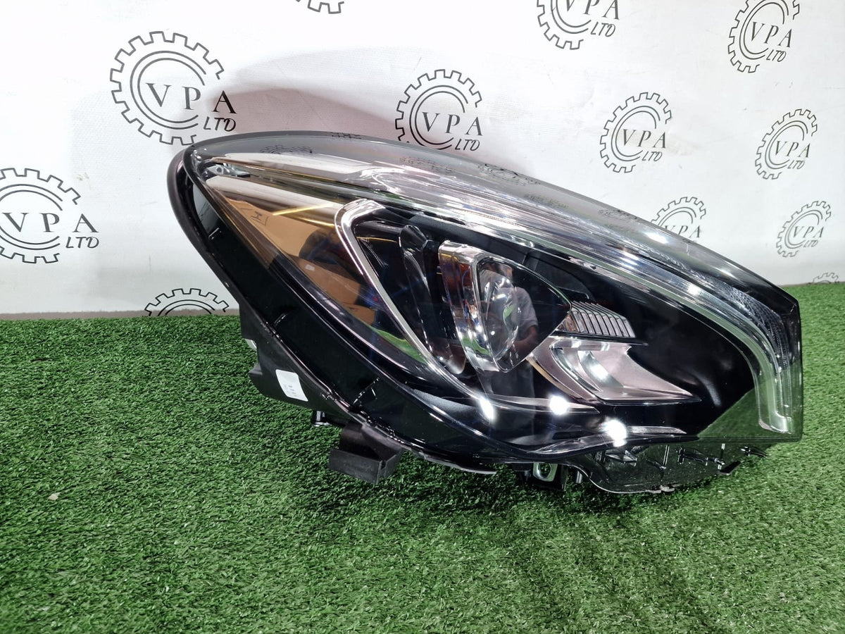 NEW! MERCEDES BENZ CLA W117 / C117 2016-2019 OS RIGHT SIDE LED HEADLIGHT
