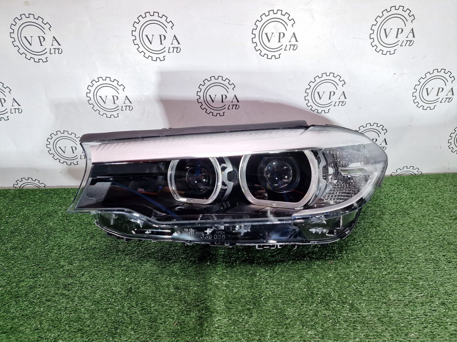 NEW! BMW 5 er G30 / G31 2018 - 2020 NS LEFT SIDE FULL LED HEADLIGHT