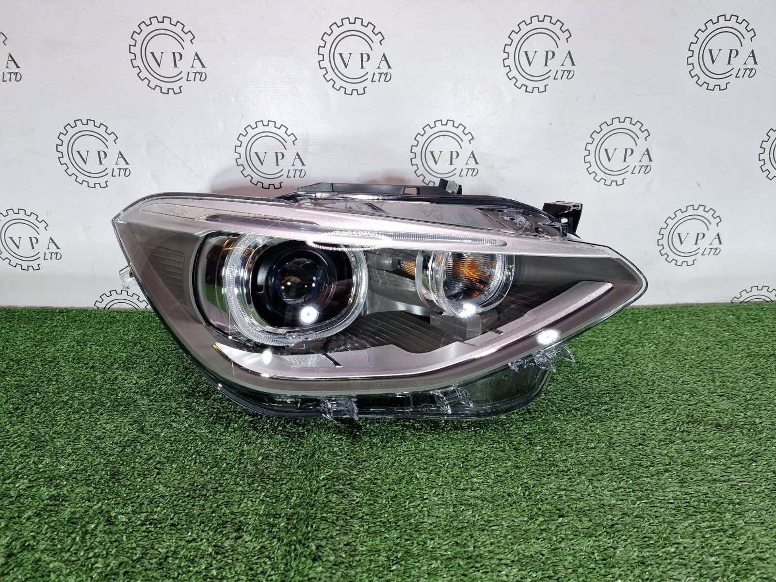 NEW! BMW 1 er F20 / F21 2012-15 OS RIGHT SIDE BI XENON HEADLIGHT