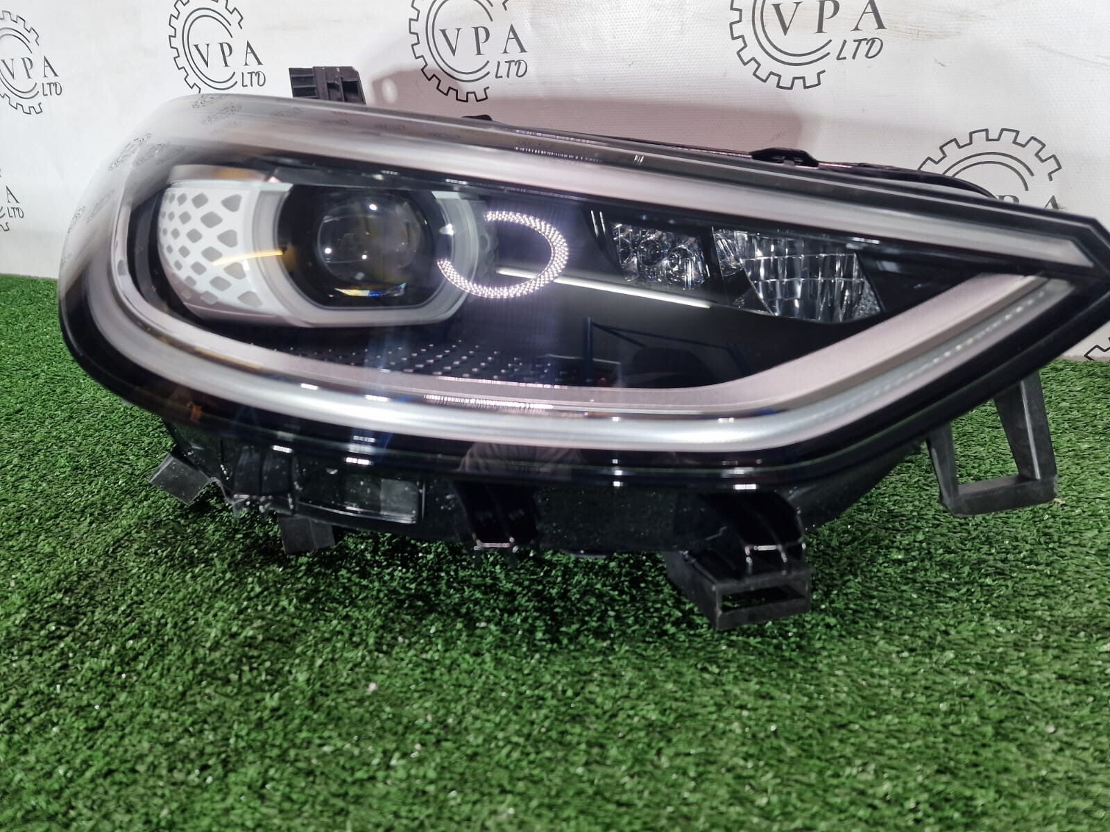 NEW VOLKSWAGEN ID3 2019-22 OS RIGHT SIDE COMPLETE IQ HEADLIGHT WITH MODULE