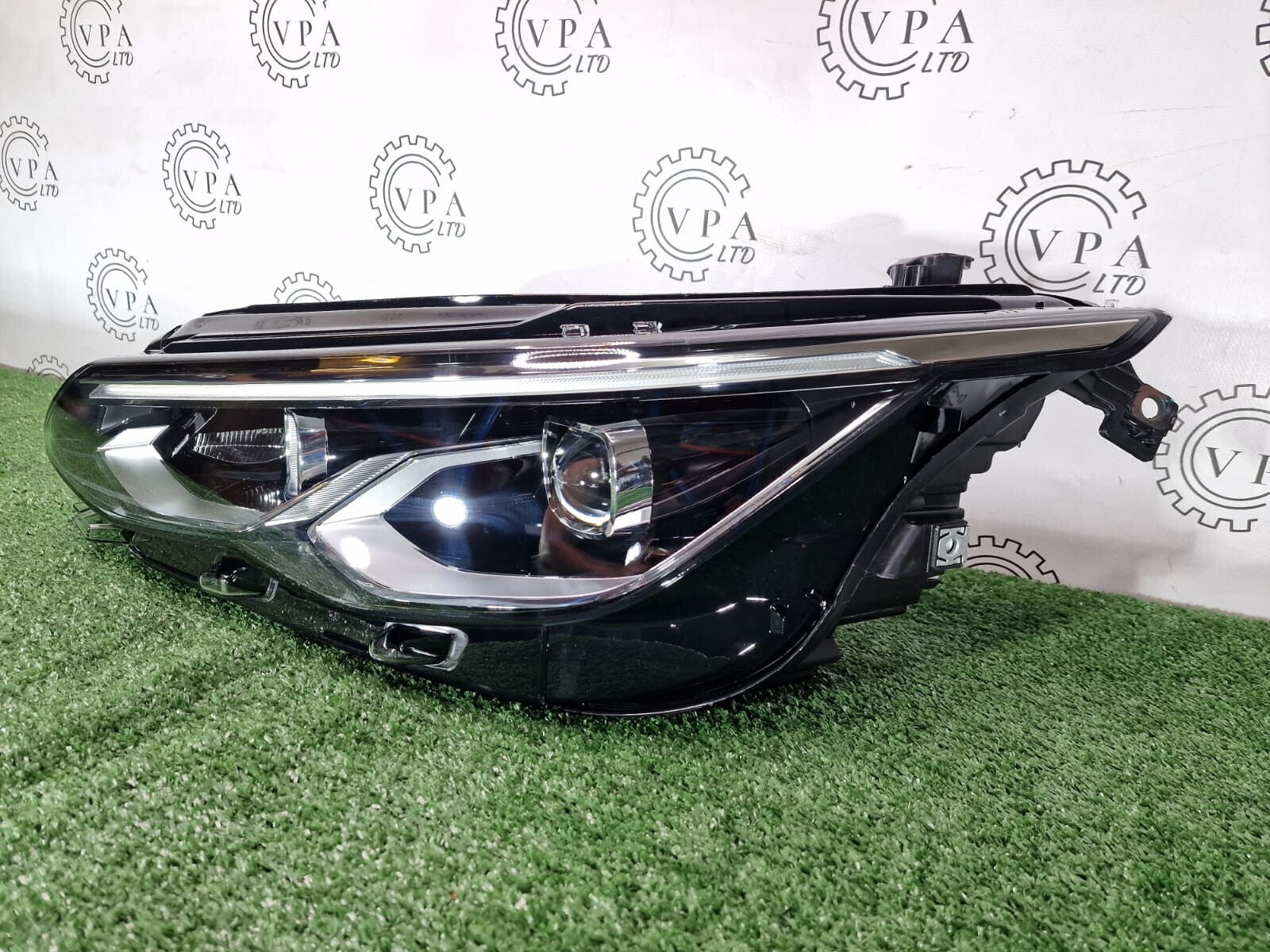 NEW! VW GOLF MK8 2020 - 24 NS LEFT SIDE COMPLETE FULL LED HEADLIGHT WITH MODULE