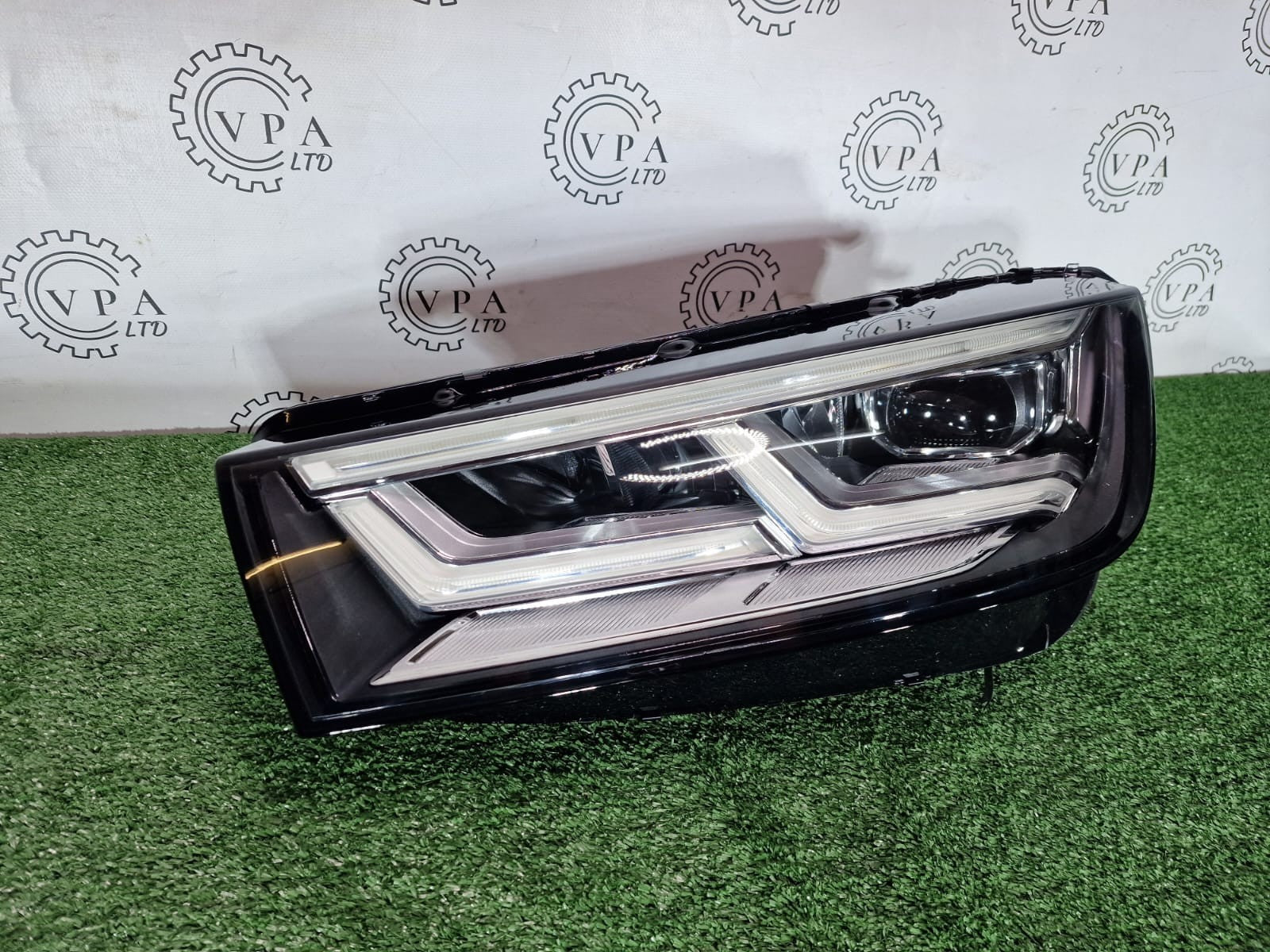 NEW! AUDI Q5 / SQ5 2017-22 NS LEFT SIDE FULL LED HEADLIGHT WITH MODULES