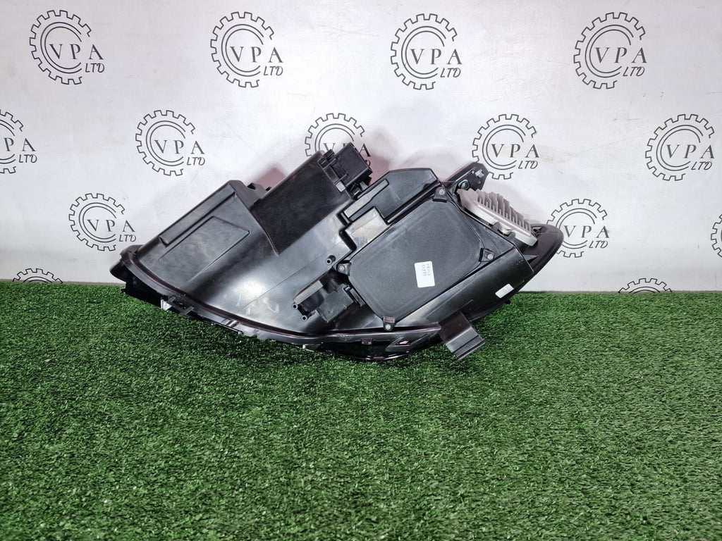 NEW! MERCEDES BENZ CLA W117 / C117 2016-2019 OS RIGHT SIDE LED HEADLIGHT