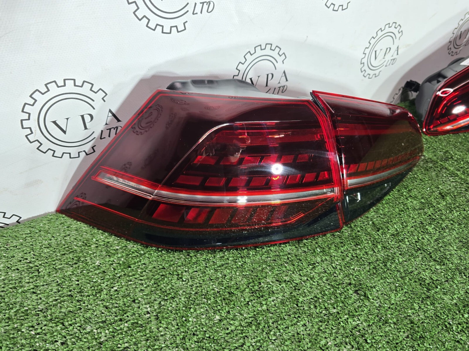 NEW VLAND VOLKSWAGEN GOLF MK7 / MK7.5 2013-2021 REAR LIGHTS UPGRADE TO FULL LED