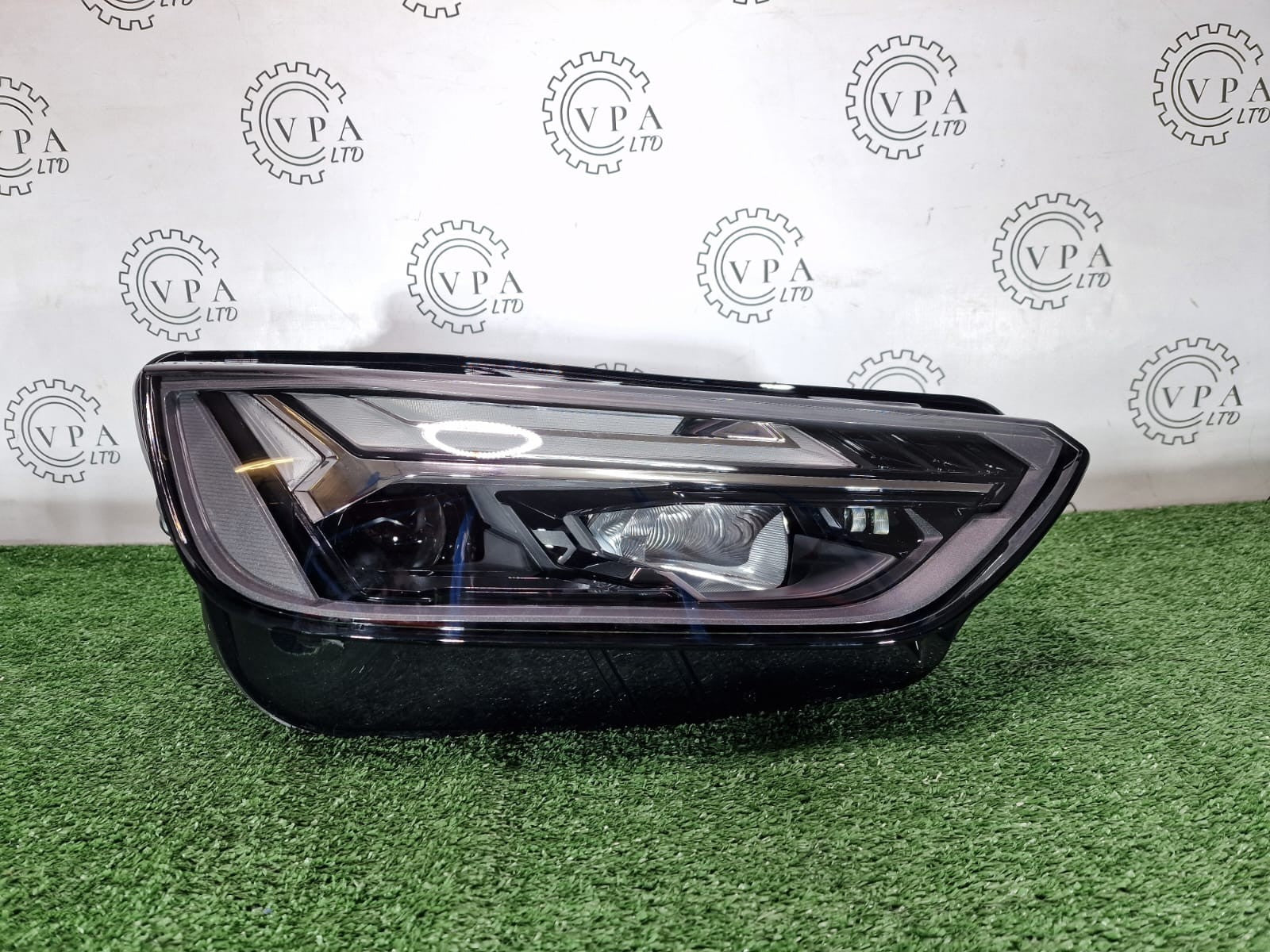 NEW! AUDI Q5 / SQ5 2020 - 2023 OSF RIGHT SIDE FULL LED HEADLIGHT