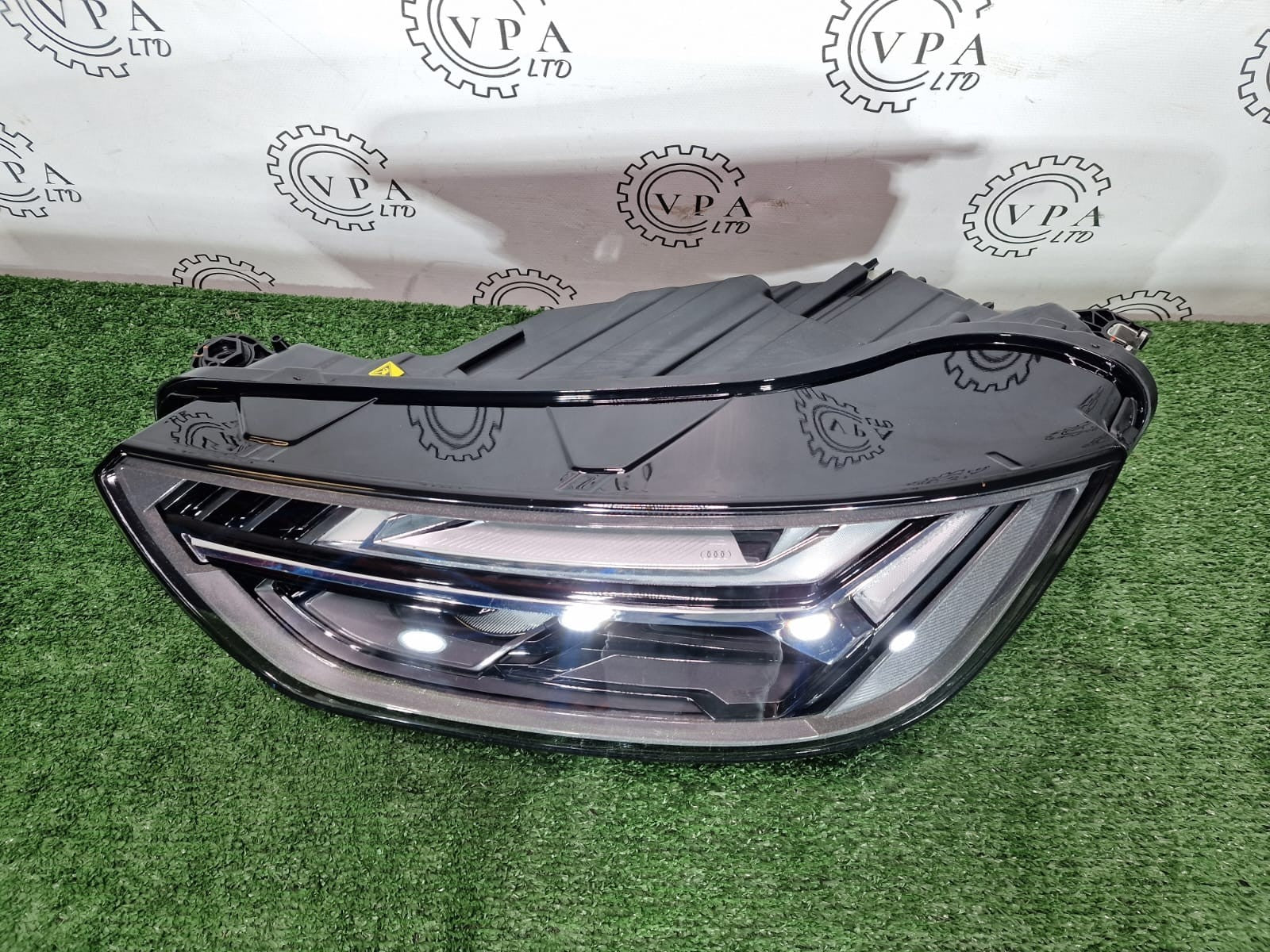 NEW! AUDI Q5 / SQ5 2020 - 2023 NSF LEFT PASSENGER SIDE FULL LED HEADLIGHT