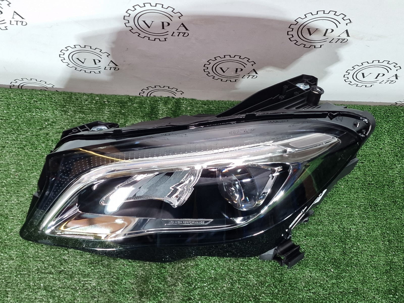 NEW MERCEDES BENZ GLA W156  2016 -19 NS LEFT SIDE LED HIGH PERFORMANCE HEADLIGHT