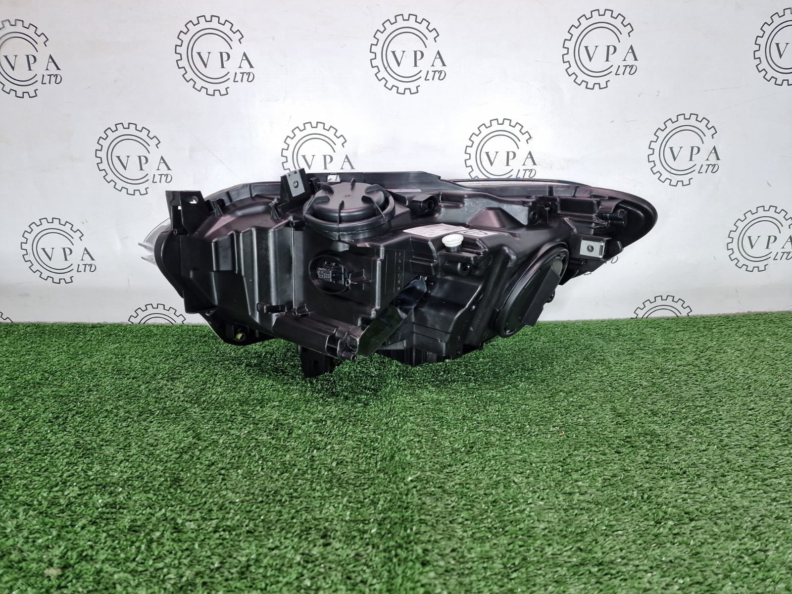 NEW! BMW 1 er F20 / F21 2012-15 OS RIGHT SIDE BI XENON HEADLIGHT
