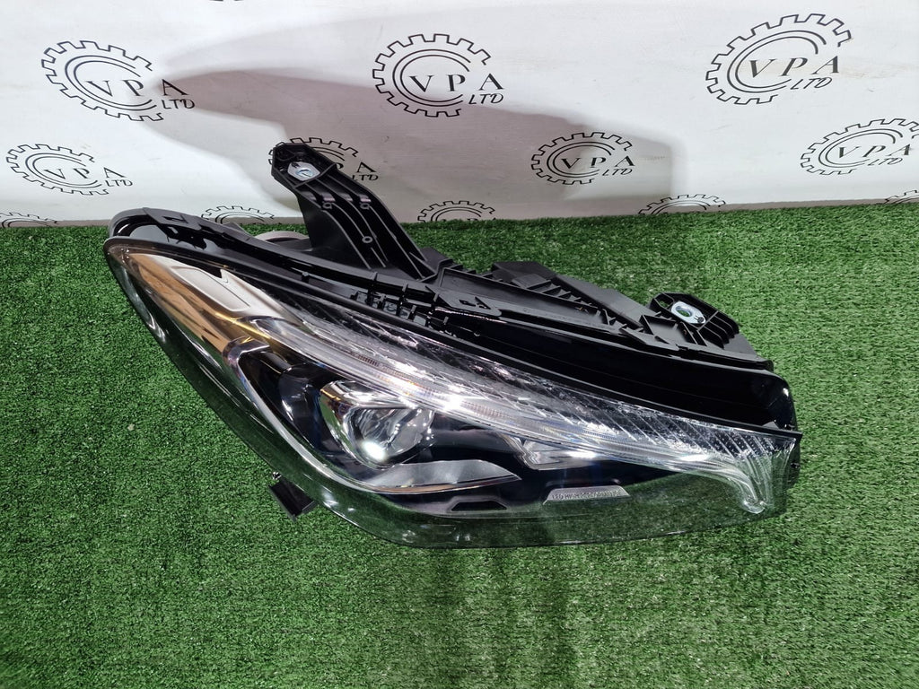 NEW! MERCEDES BENZ CLA W117 / C117 2016-2019 OS RIGHT SIDE LED HEADLIGHT