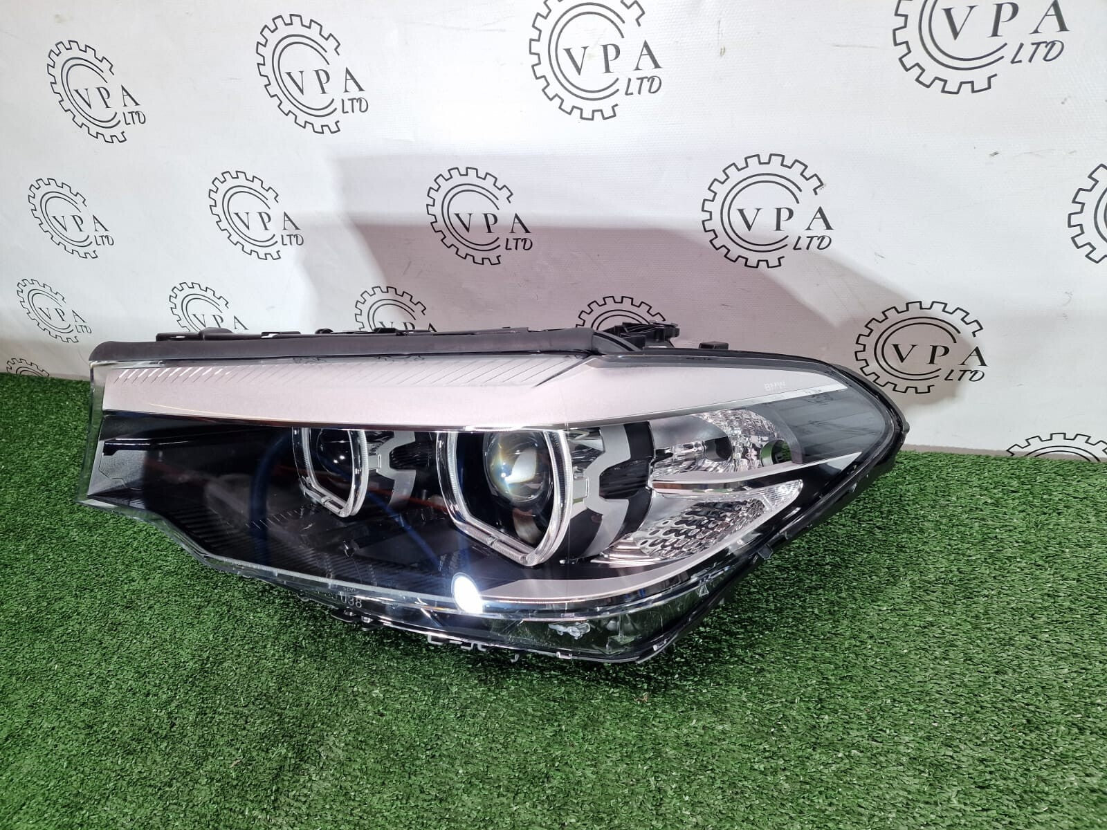 NEW! BMW 5 er G30 / G31 2018 - 2020 NS LEFT SIDE FULL LED HEADLIGHT