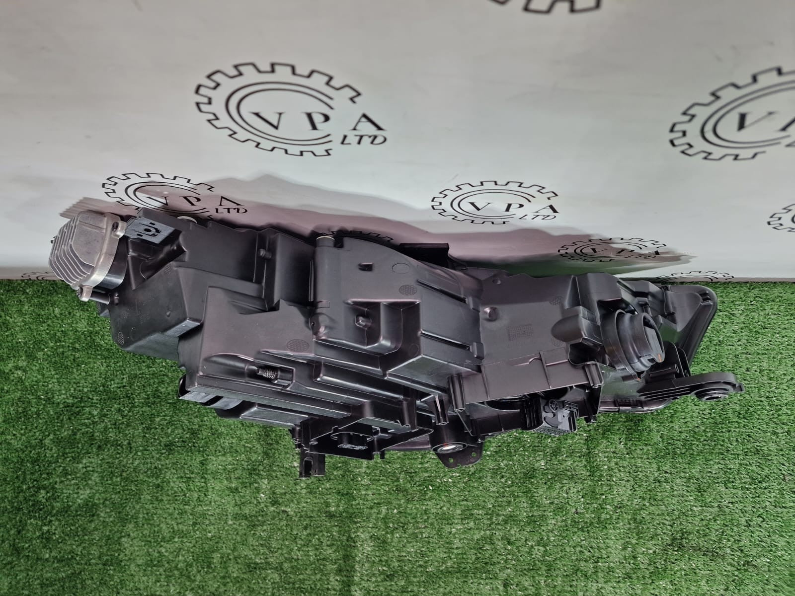 NEW! AUDI A4 / S4 B9 2016-20 NS LEFT SIDE FULL LED HEADLIGHT