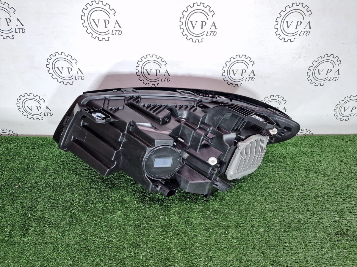 NEW! MERCEDES BENZ CLA W117 / C117 2016-2019 OS RIGHT SIDE LED HEADLIGHT