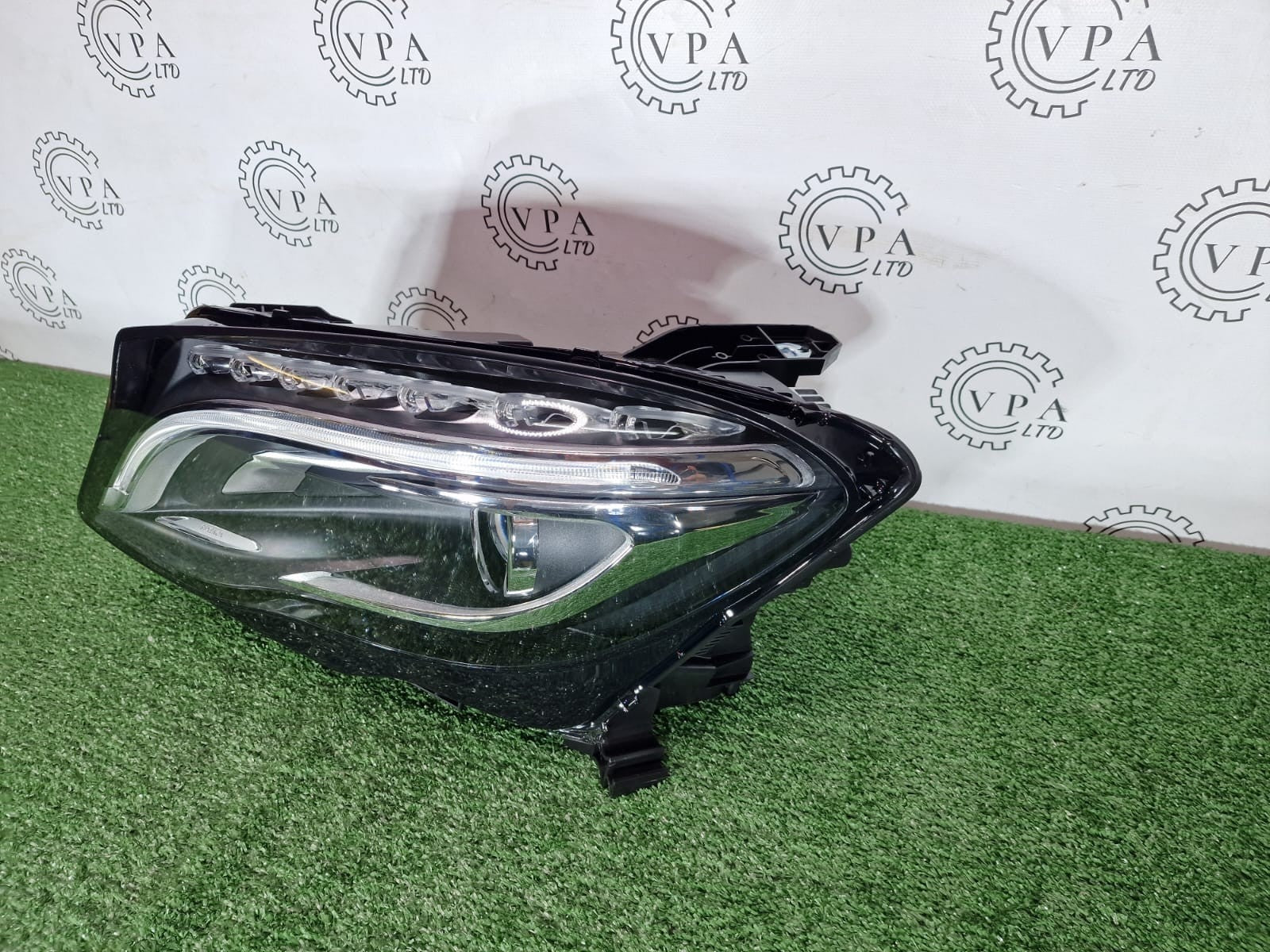 NEW! MERCEDES BENZ GLA W156 / X156 2014  -16 NS LEFT SIDE BI XENON LED HEADLIGHT