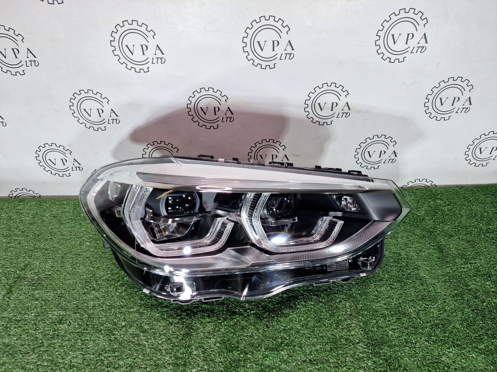 NEW! BMW X3 / X4 G01 / G02 2017 - 2021 OS RIGHT SIDE ADAPTIVE LED HEADLIGHT