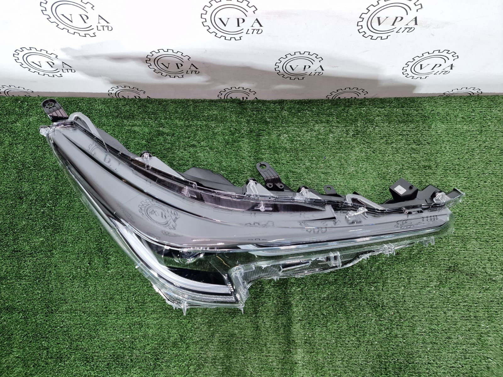 NEW! TOYOTA COROLLA 2018-22 OS RIGHT SIDE XENON HEADLIGHT LED DRL WITH MODULE