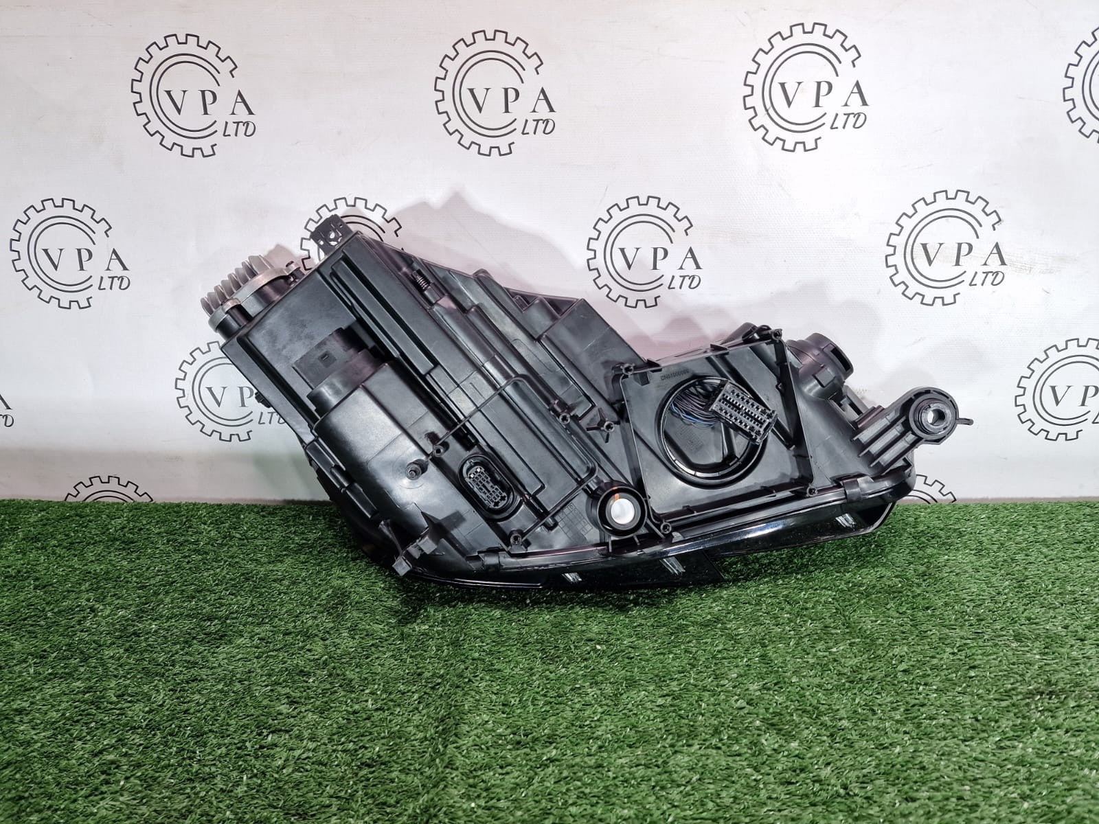 NEW! AUDI A4 / S4 B9 2016-20 NS LEFT SIDE FULL LED HEADLIGHT