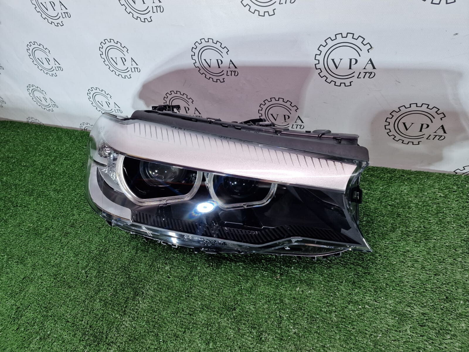 NEW! BMW 5 er G30 / G31 2018-20 OS RIGHT SIDE FULL LED HEADLIGHT