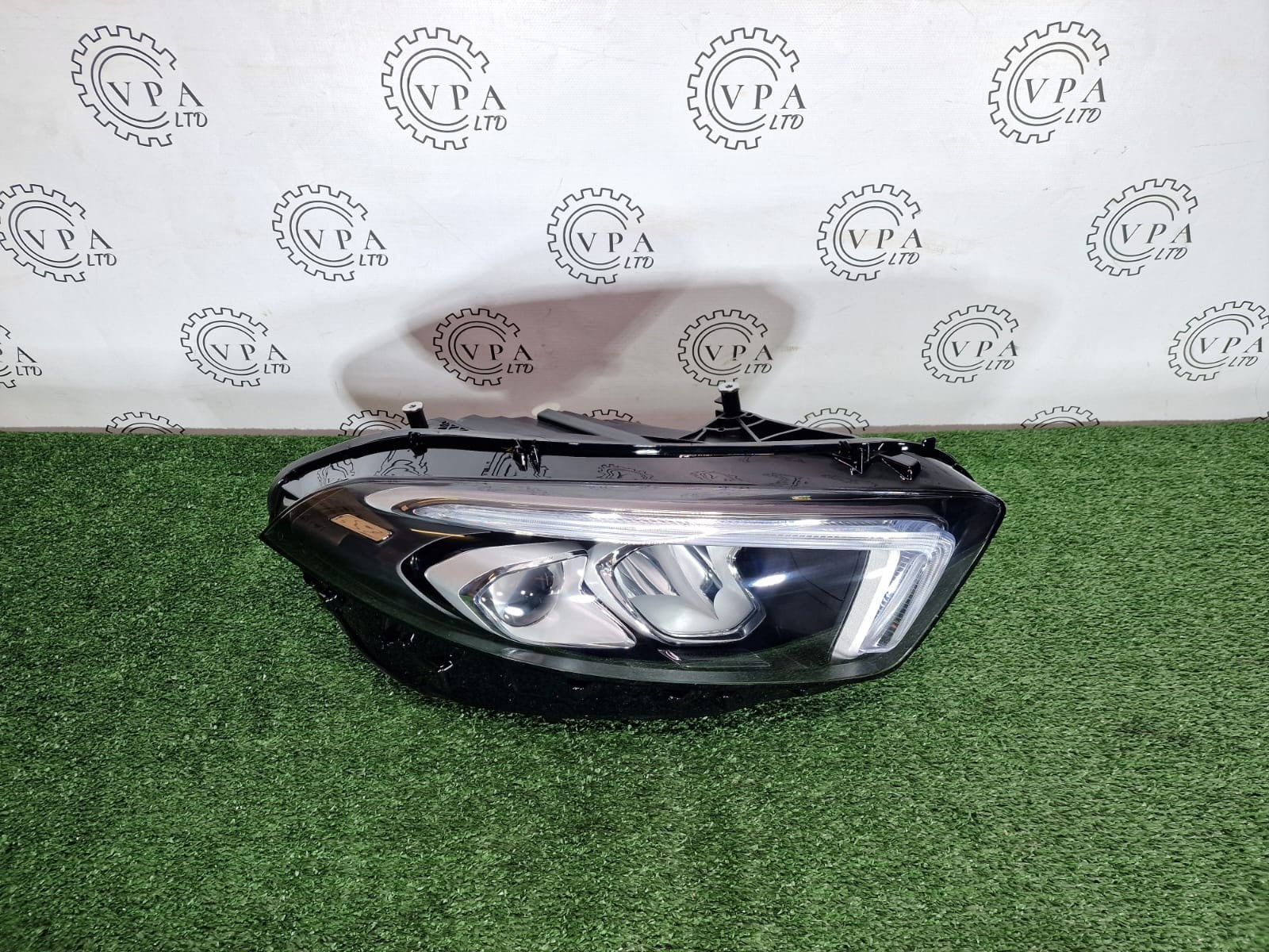 NEW! MERCEDES BENZ A CLASS W177 2018 - 2021 OS RIGHT SIDE FULL LED HEADLIGHT