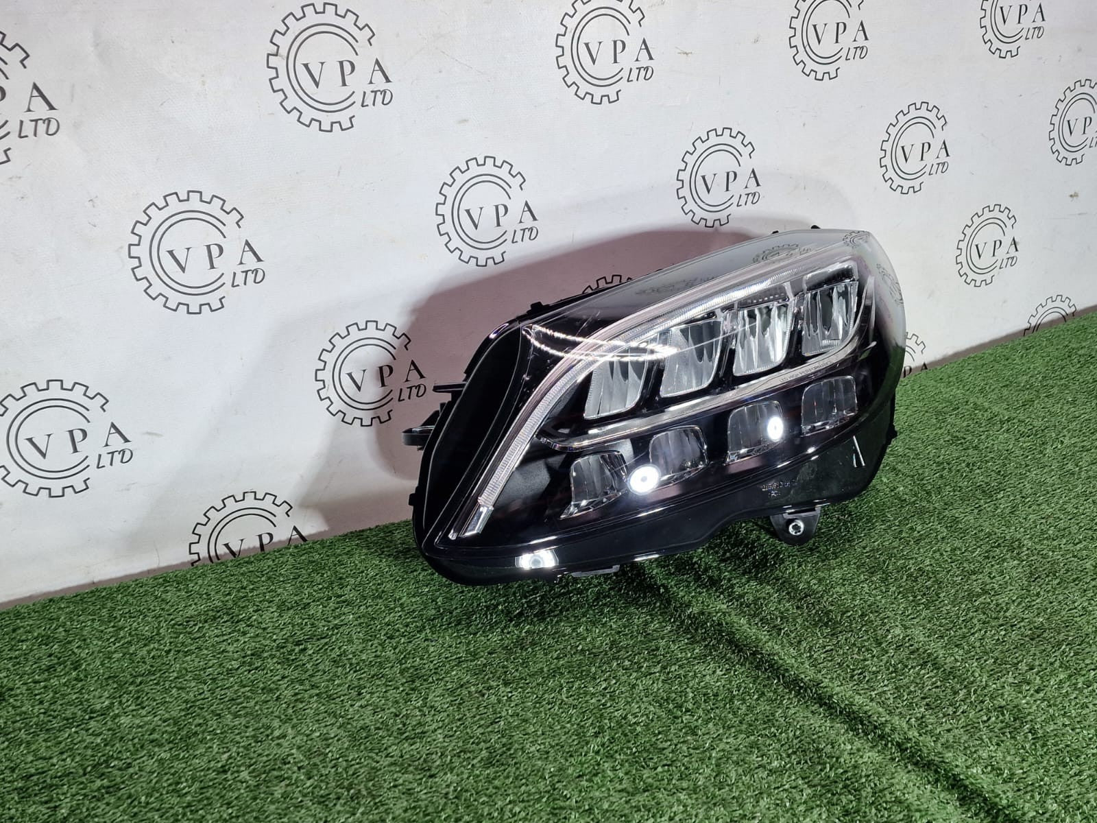 NEW MERCEDES BENZ W205 C CLASS 2018 - 21 LEFT NS LED HIGH PERFORMANCE HEADLIGHT