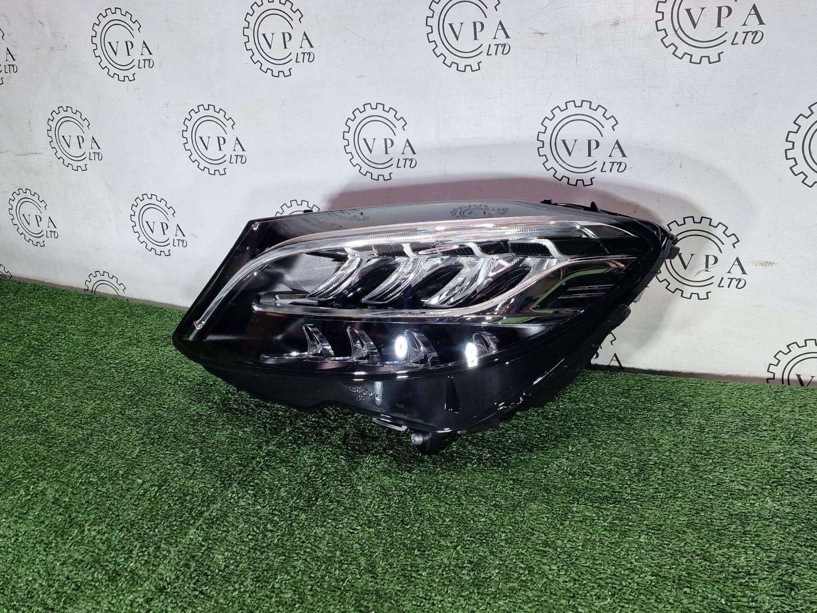 NEW MERCEDES BENZ W205 C CLASS 2018 - 21 LEFT NS LED HIGH PERFORMANCE HEADLIGHT