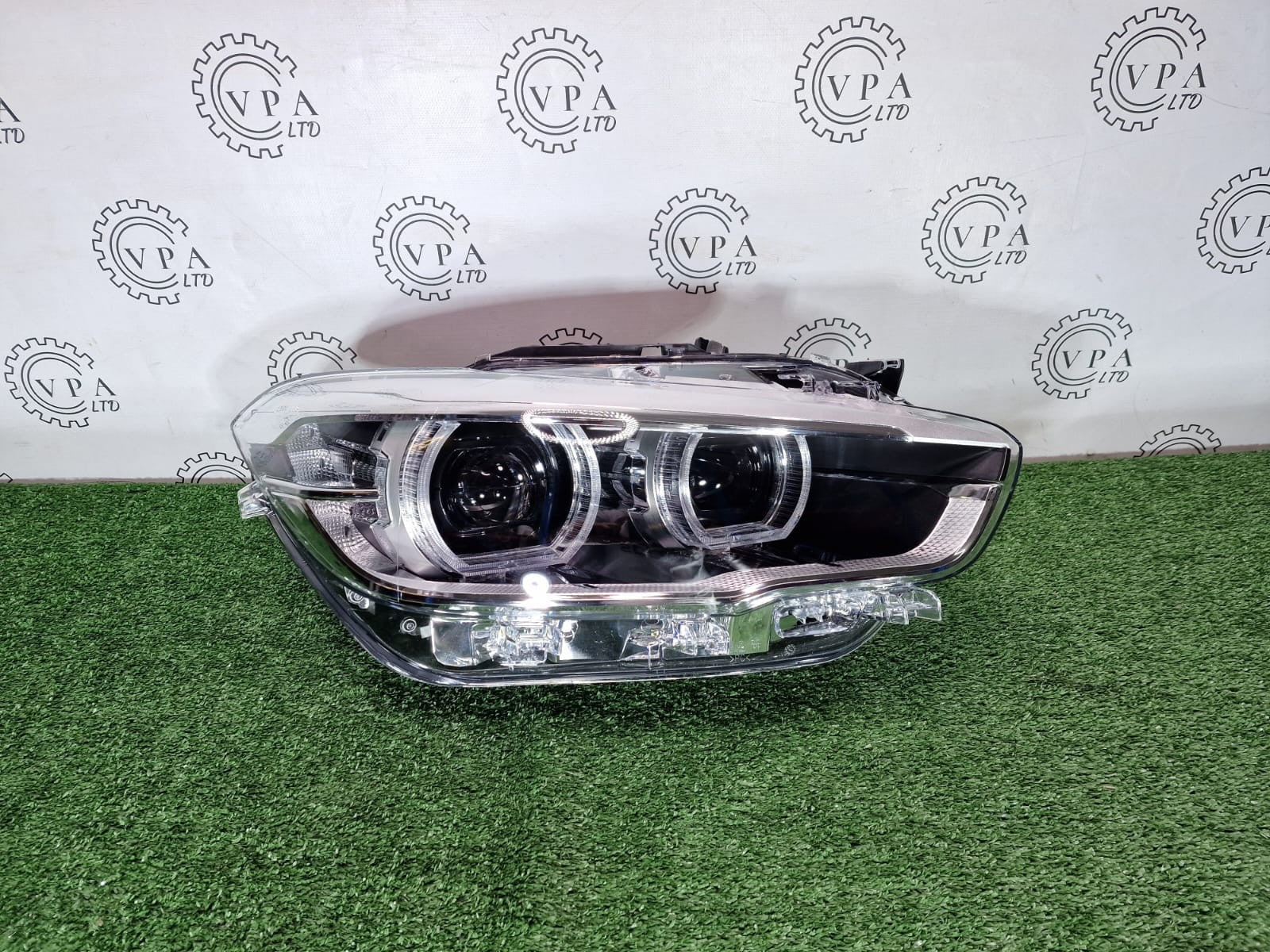 NEW! BMW 1 er F20 / F21 2015-19 OS RIGHT SIDE HEADLIGHT FULL LED