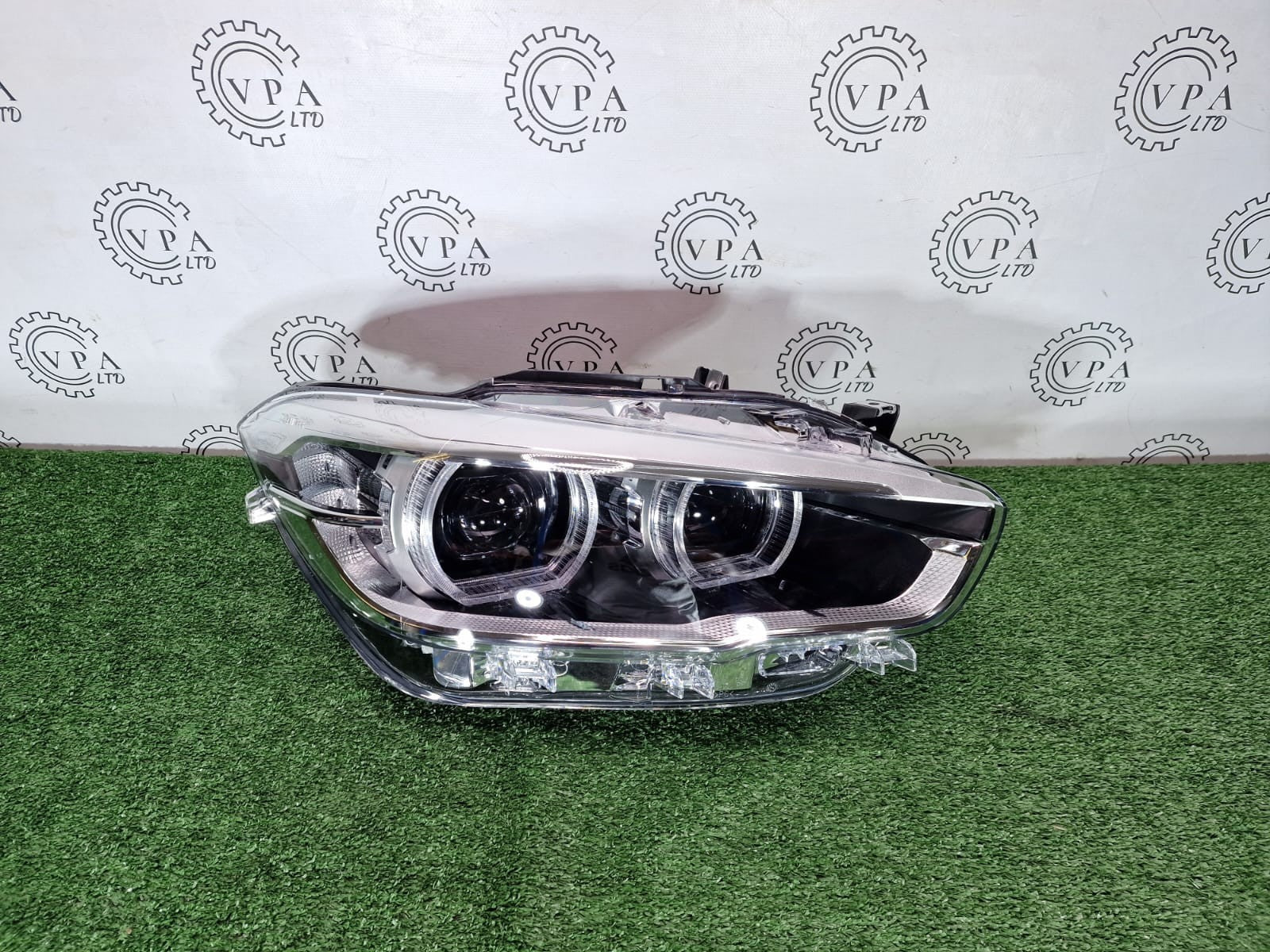 NEW! BMW 1 er F20 / F21 2015-19 OS RIGHT SIDE HEADLIGHT FULL LED