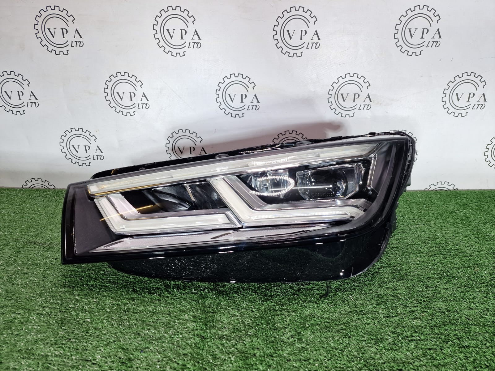 NEW! AUDI Q5 / SQ5 2017-22 NS LEFT SIDE FULL LED HEADLIGHT WITH MODULES