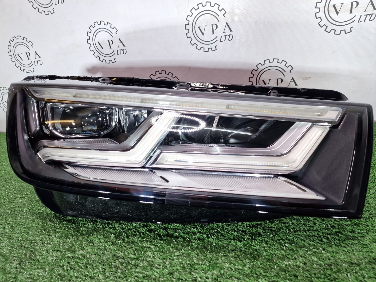 NEW! AUDI Q5 / SQ5 2017-22 OS RIGHT SIDE FULL LED HEADLIGHT WITH MODULES