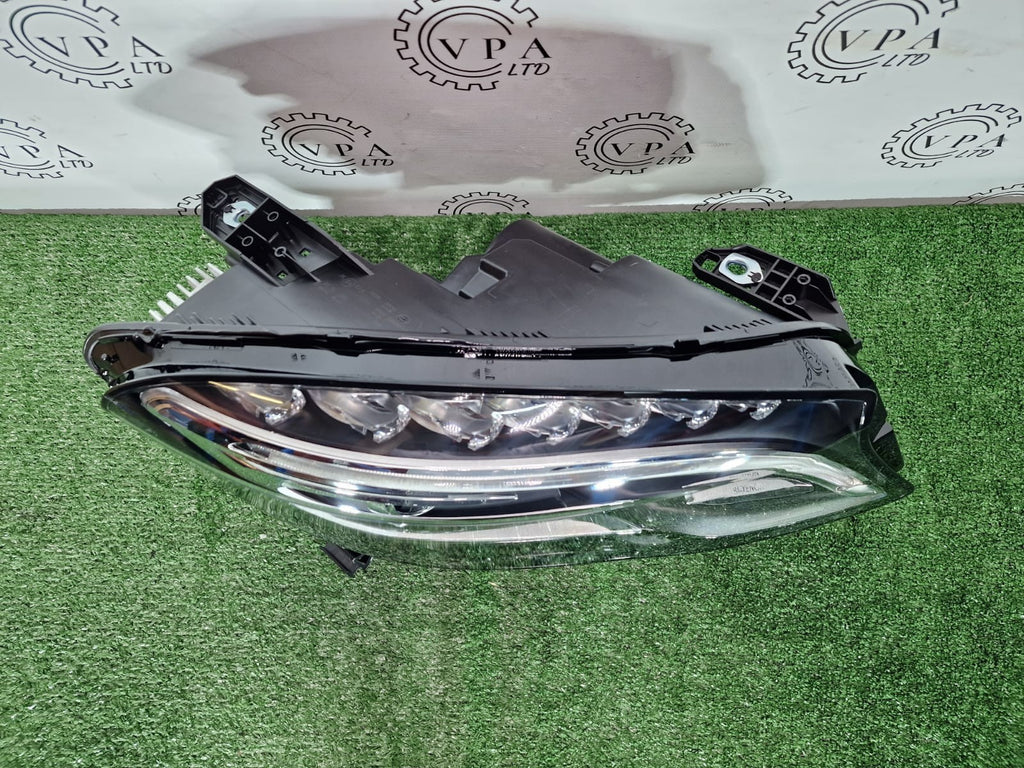 NEW! MERCEDES BENZ GLA W156 / X156 2014-16 OS RIGHT SIDE BI XENON LED HEADLIGHT