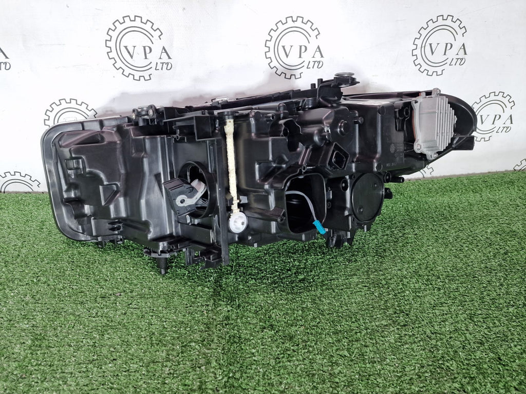 NEW! BMW 5 er G30 / G31 LCI 2020 - 2024 OS RIGHT DRIVER FULL LED HEADLIGHT