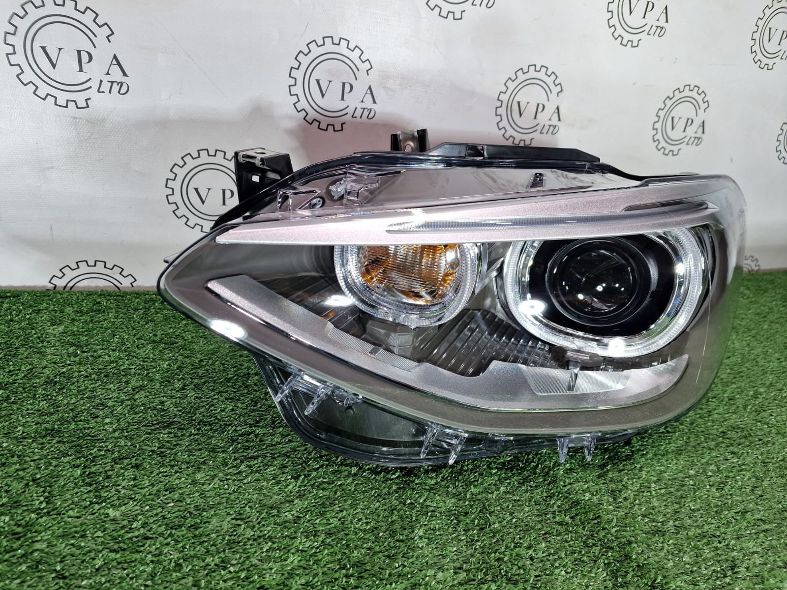 NEW! BMW 1 er F20 / F21 2012-15 NS LEFT SIDE BI XENON HEADLIGHT