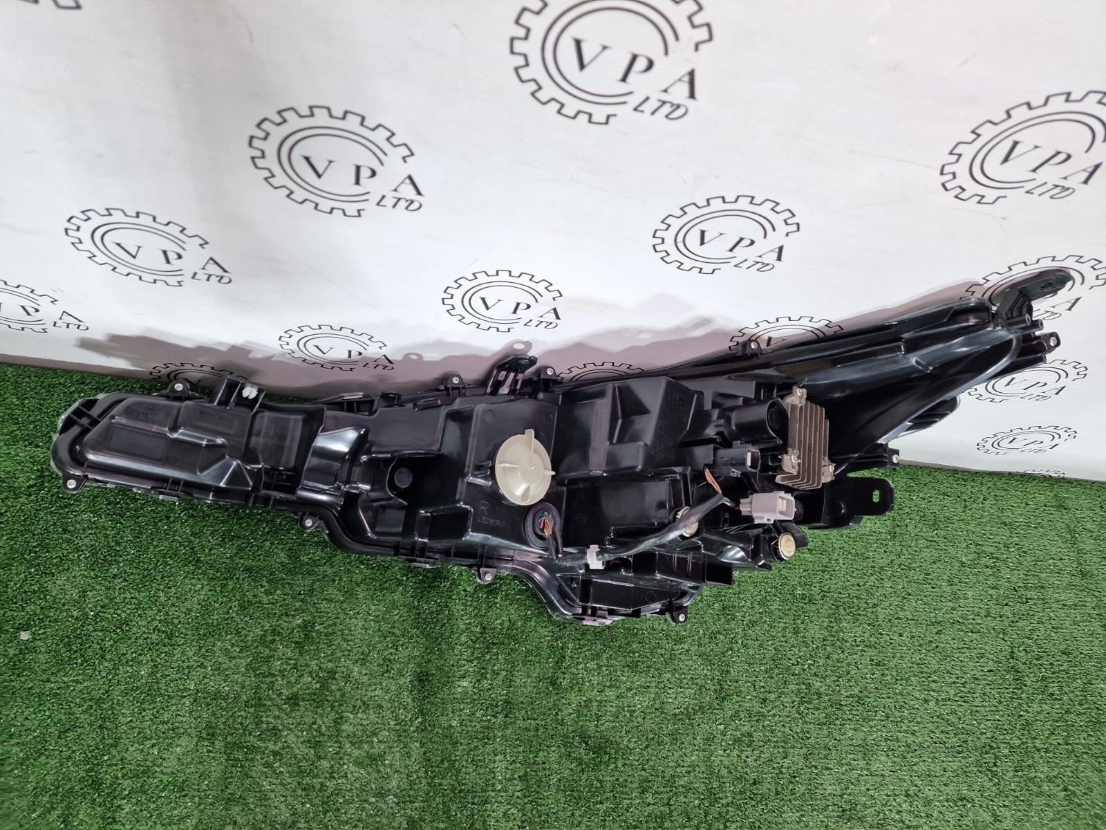 NEW! TOYOTA COROLLA 2018-22 OS RIGHT SIDE XENON HEADLIGHT LED DRL WITH MODULE