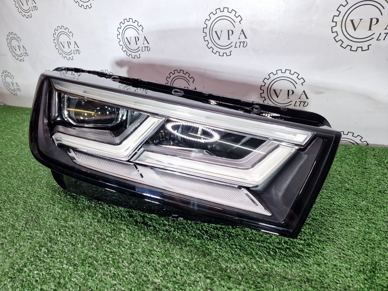 NEW! AUDI Q5 / SQ5 2017-22 OS RIGHT SIDE FULL LED HEADLIGHT WITH MODULES