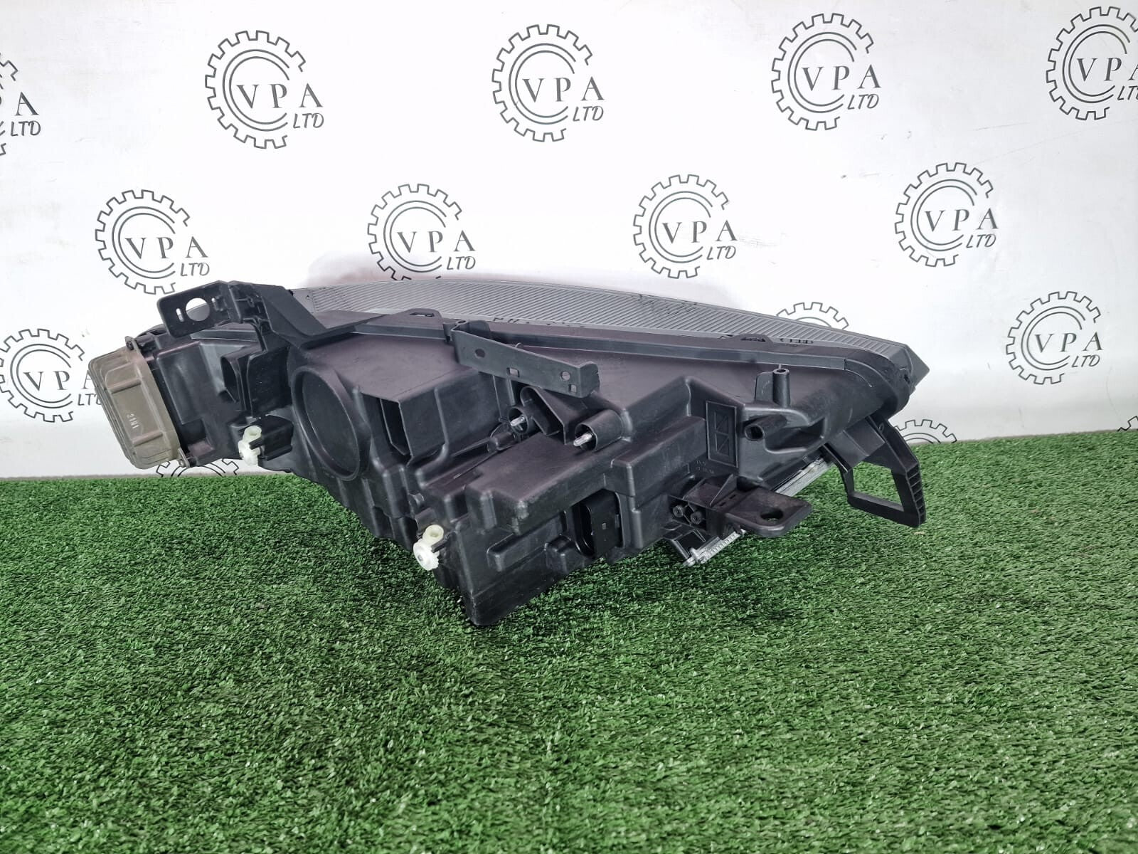 NEW! VOLKSWAGEN ID3 2019-22 NS LEFT SIDE COMPLETE IQ HEADLIGHT WITH MODULE