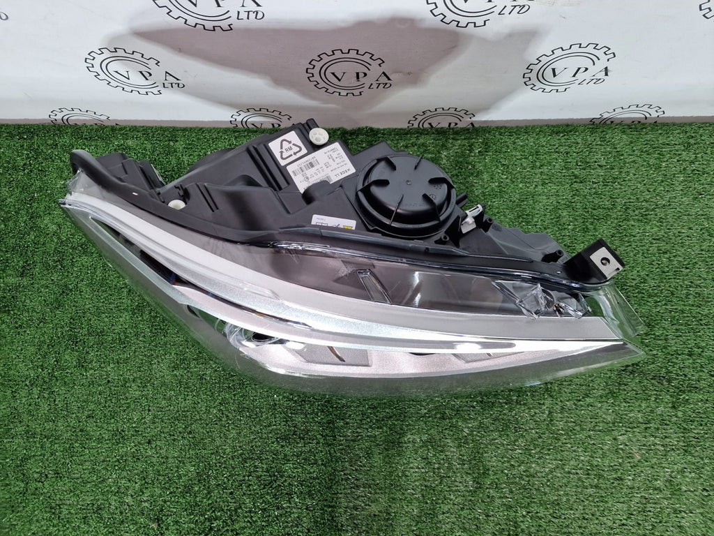 NEW! BMW 1 er F20 / F21 2012-15 OS RIGHT SIDE BI XENON HEADLIGHT