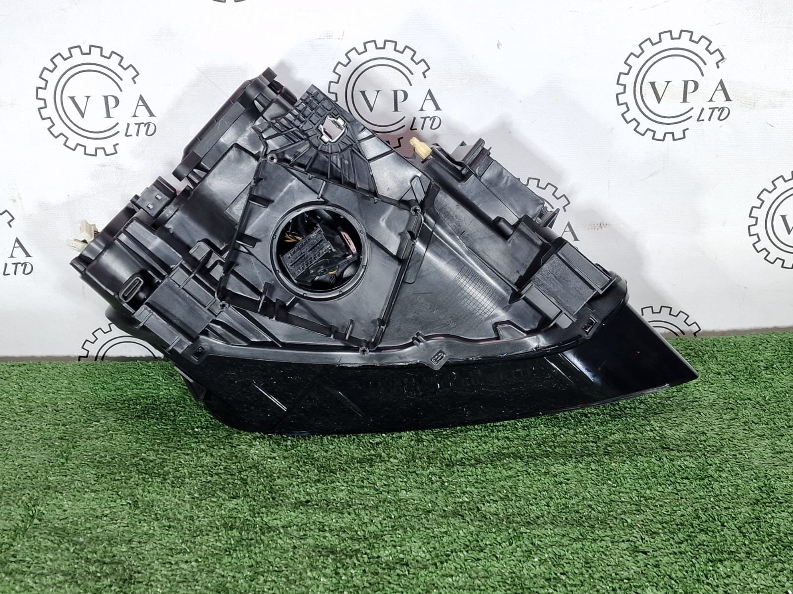 BRAND NEW! AUDI Q2 2018-21 NSF LEFT PASSENGER SIDE FULL LED HEADLIGHT