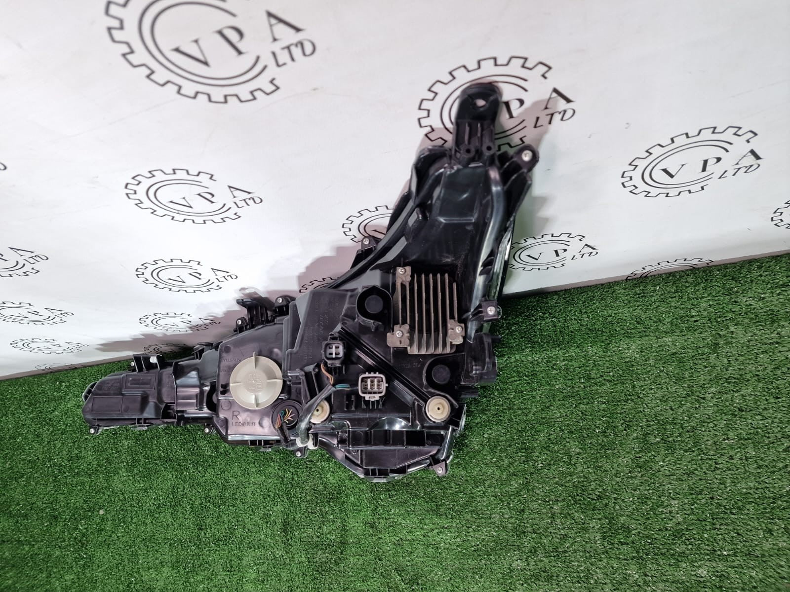 NEW! TOYOTA COROLLA 2018-22 OS RIGHT SIDE XENON HEADLIGHT LED DRL WITH MODULE
