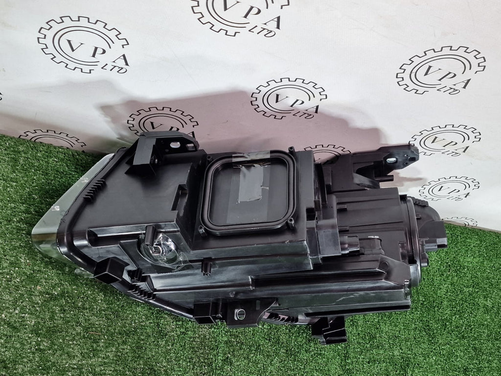 NEW! MERCEDES BENZ CLA W117 / C117 2013 - 2016 OS RIGHT SIDE BI XENON HEADLIGHT