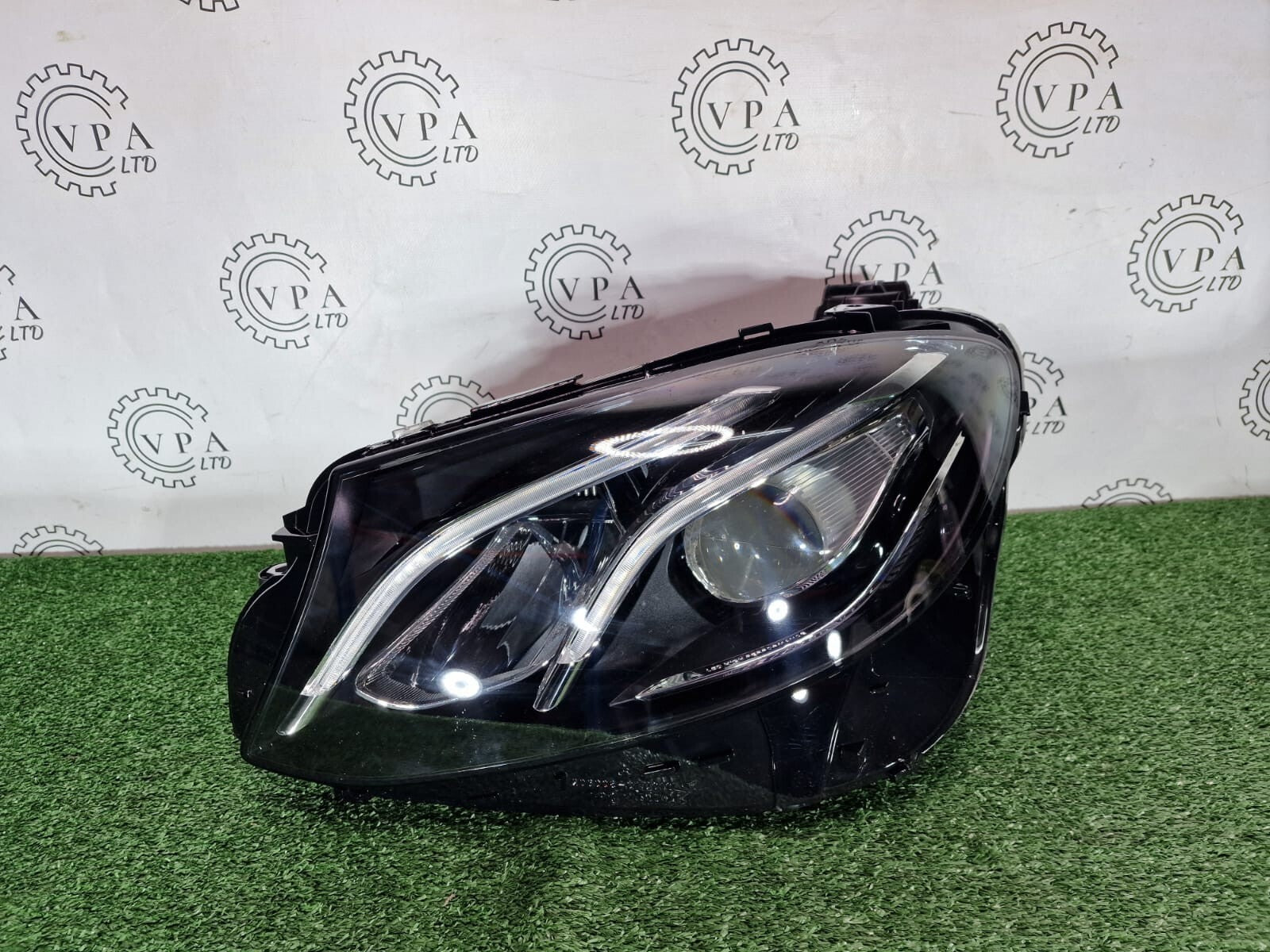 NEW! MERCEDES BENZ E CLASS W213 2016- 20 NS LEFT SIDE LED PERFORMANCE HEADLIGHT