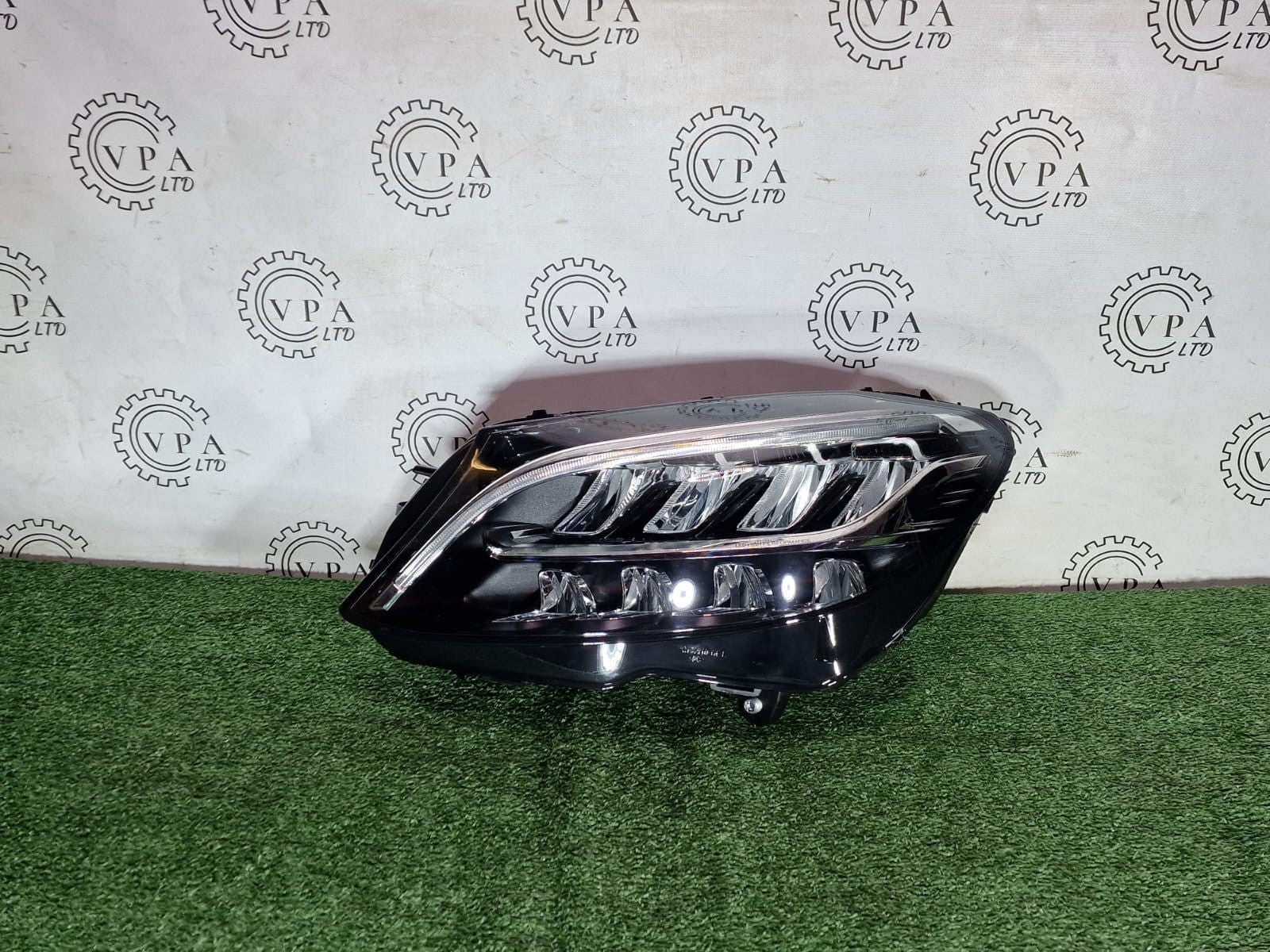 NEW MERCEDES BENZ W205 C CLASS 2018 - 21 LEFT NS LED HIGH PERFORMANCE HEADLIGHT