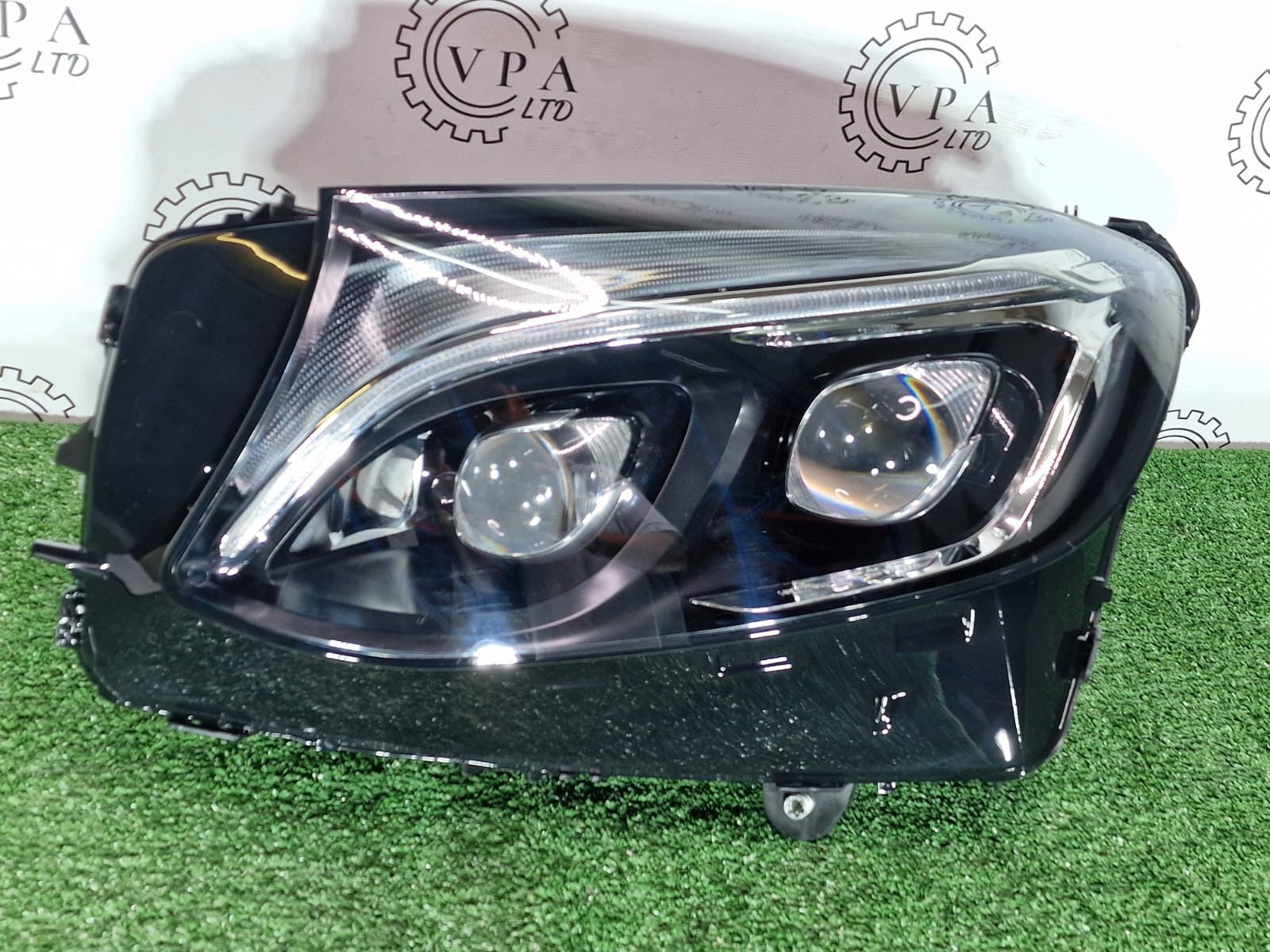 NEW! MERCEDES BENZ GLC W253 2016-19 NS LEFT SIDE LED INTELLIGENT HEADLIGHT