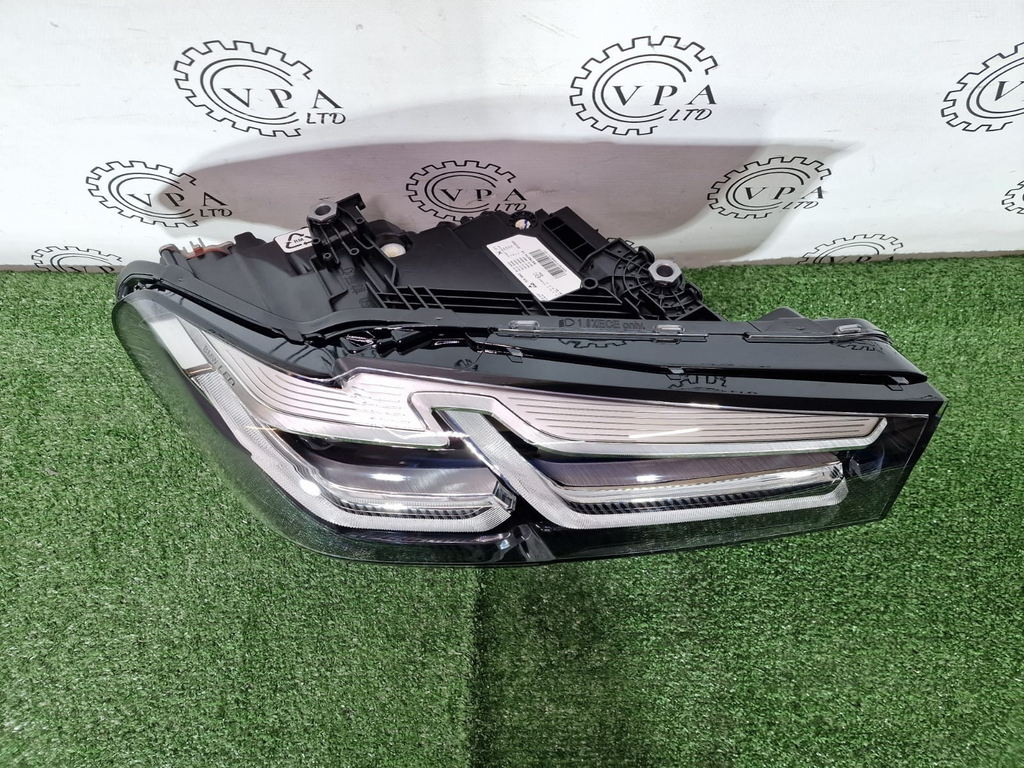 NEW! BMW 5 er G30 / G31 LCI 2020 - 2024 OS RIGHT DRIVER FULL LED HEADLIGHT