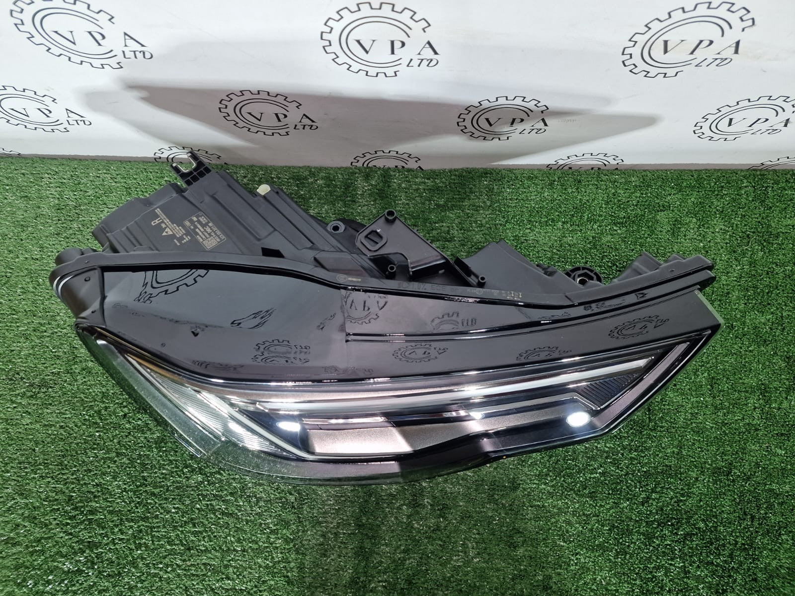 NEW! AUDI A6 C8 2018 - 2022 OS RIGHT SIDE LED MATRIX BEAM HEADLIGHT