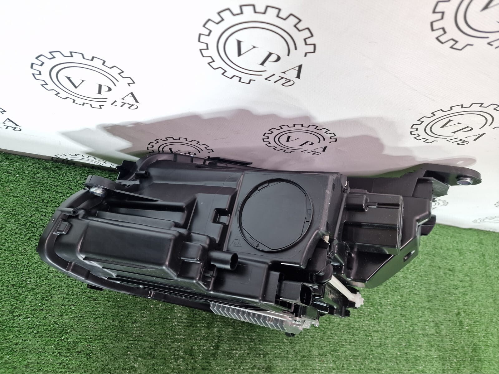 NEW! MERCEDES BENZ E CLASS W213 2016-20 OS RIGHT SIDE LED PERFORMANCE HEADLIGHT