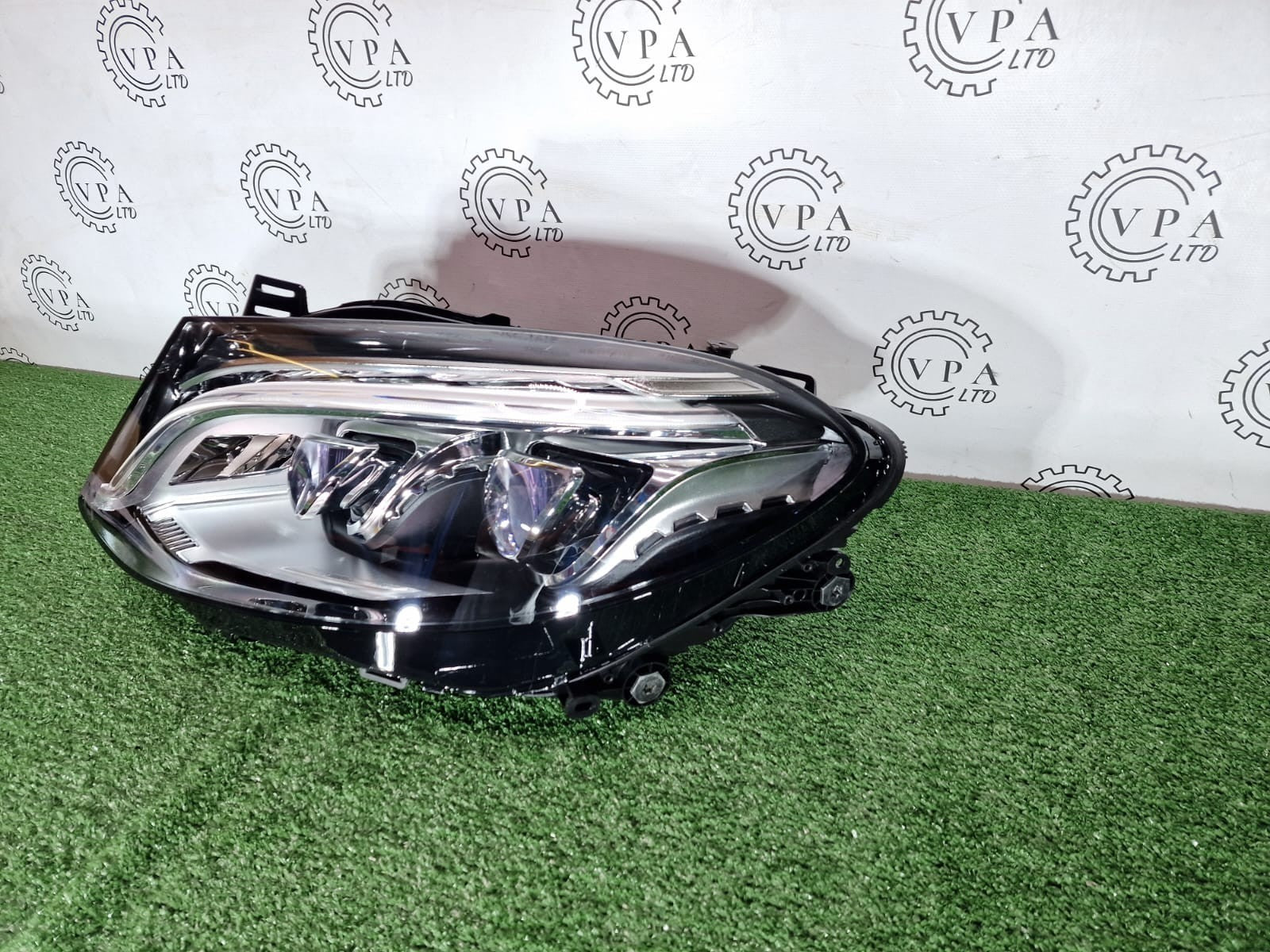 NEW MERCEDES BENZ GLE W166 2015 -1 9 NS LEFT SIDE LED HIGH PERFORMANCE HEADLIGHT