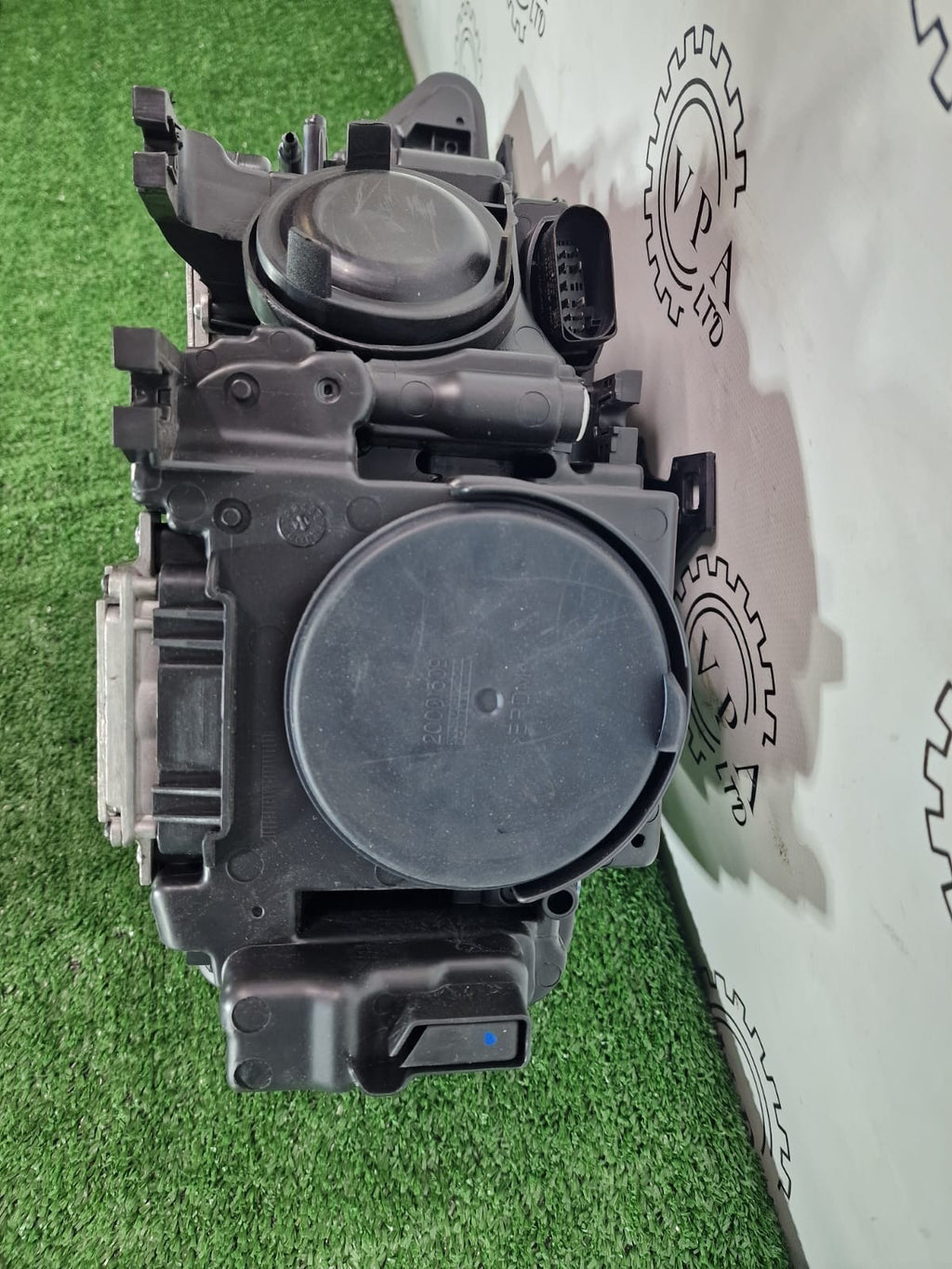 AUDI A4 / S4 B8 2012 - 2015 HEADLIGHT OS RIGHT BI XENON COMPLETE 8KD941006